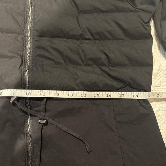Lululemon Down-Filled Cinch-Waist Jacket - Picture 15 of 15